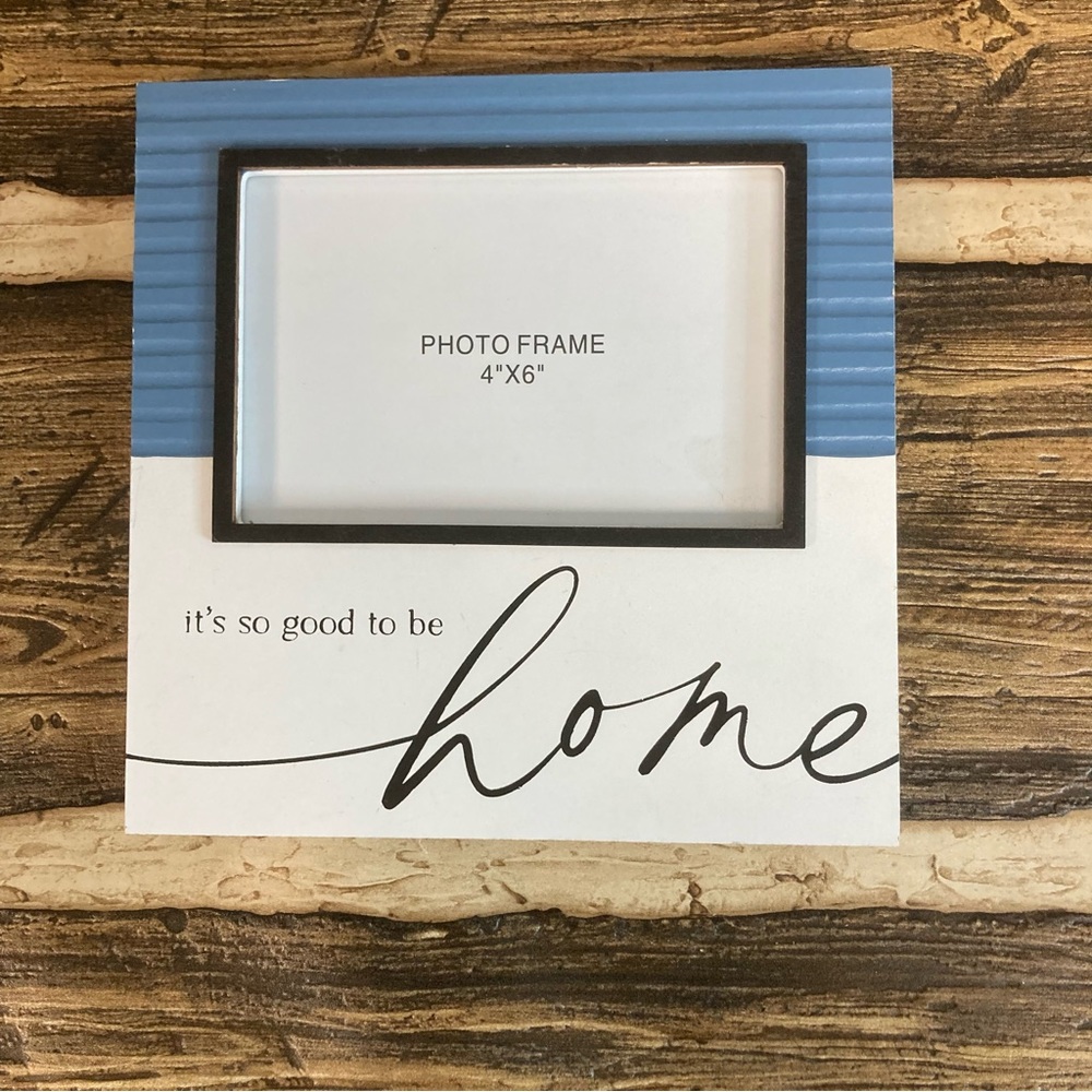 Wood farmhouse style picture frame NWOT 🖼